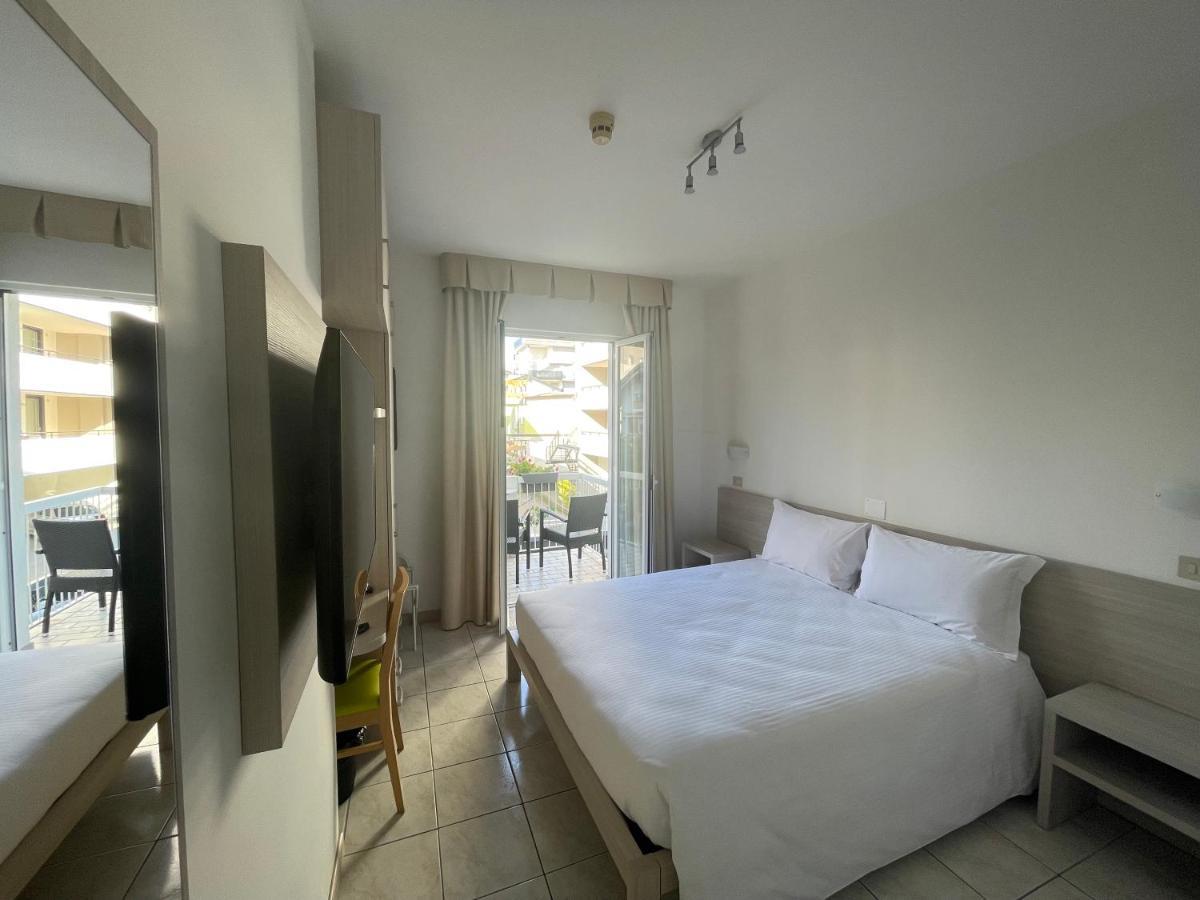 Double or Twin Room Balcony,1239494788:JPEG