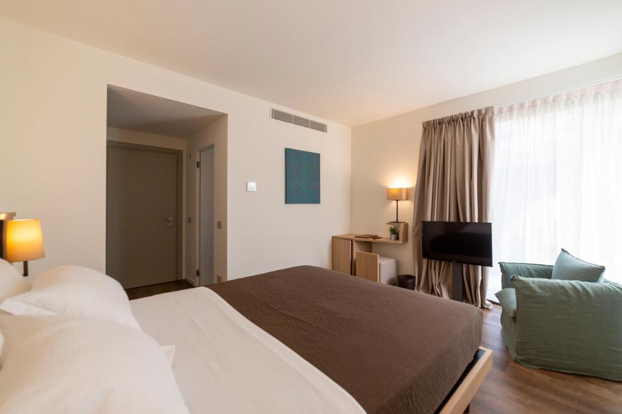 Double Room Balcony,1241699077:JPEG