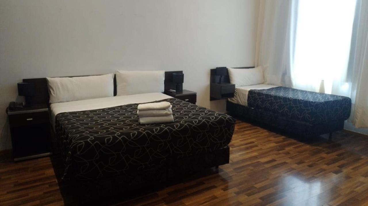 Triple Room,1241835319:JPEG