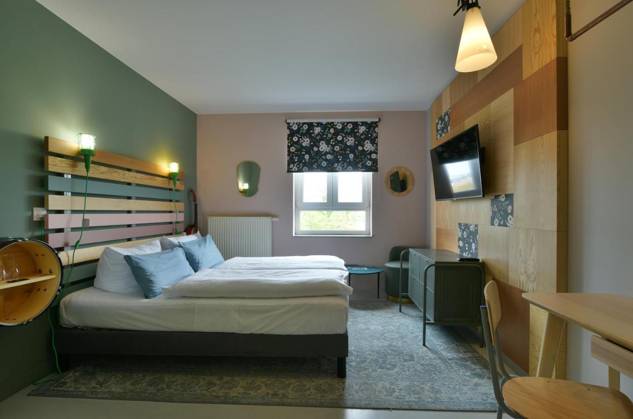 Double Room,1677853044:JPEG