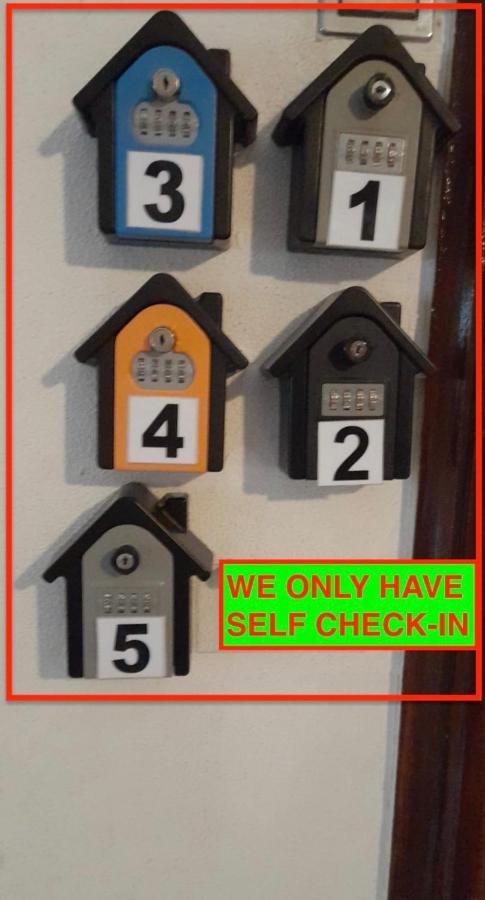 Standard Single Room,663523605:JPEG