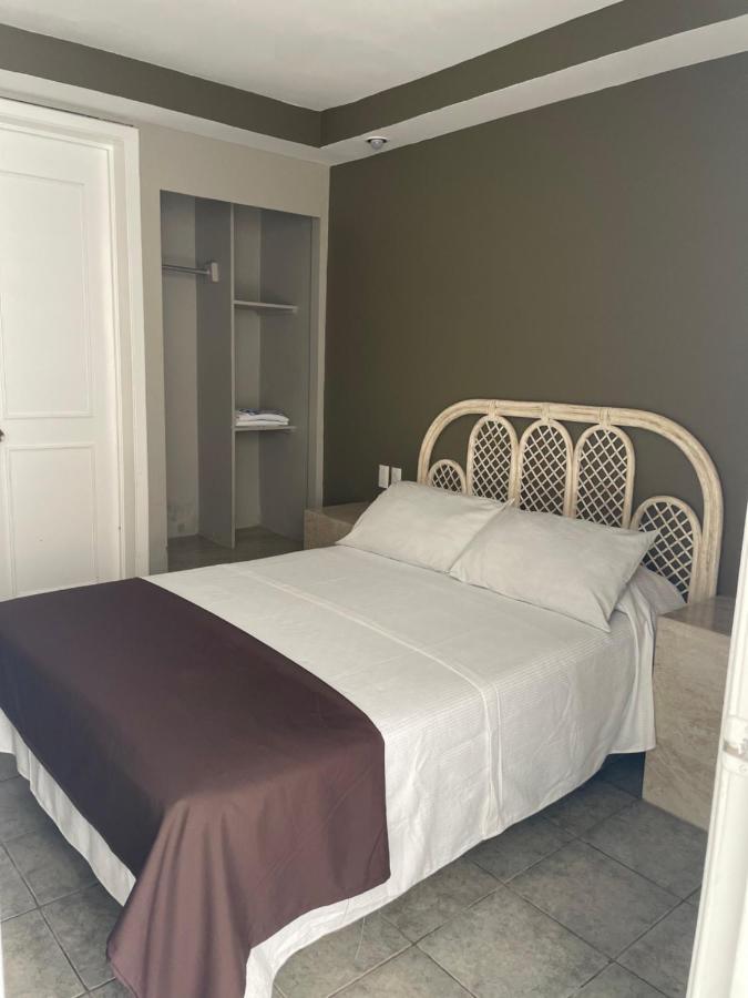 Queen Room,1247568649:JPEG