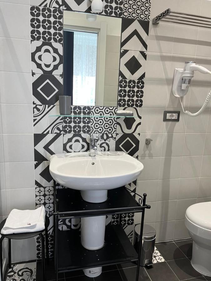 Camera Matrimoniale con Bagno Privato