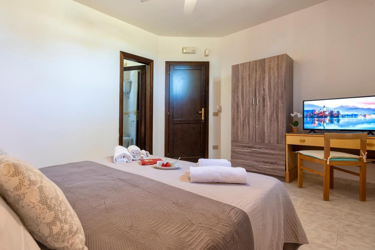 Standard Double Room,1244434021:JPEG