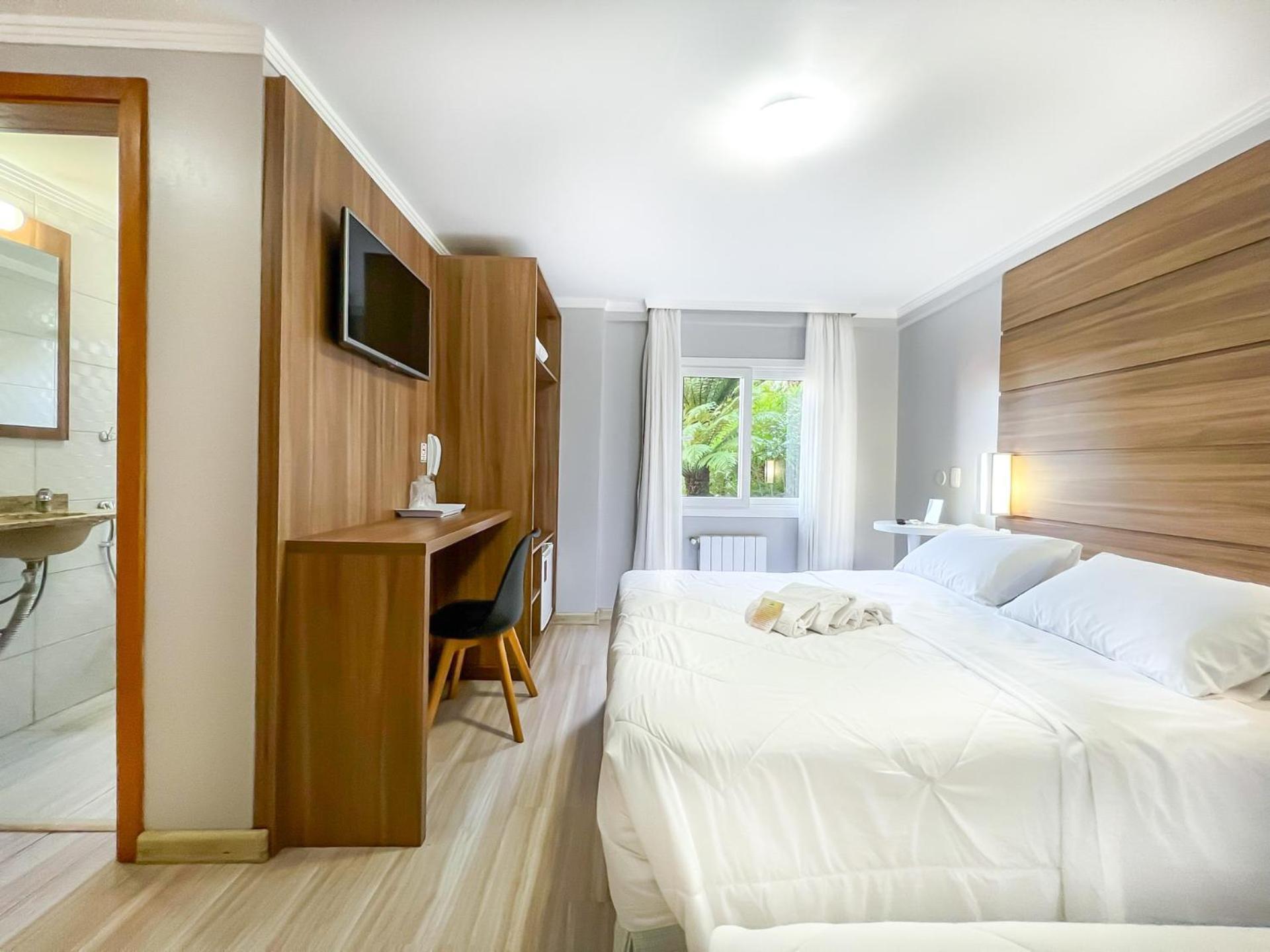 Quadruple Room,1244895463:JPEG