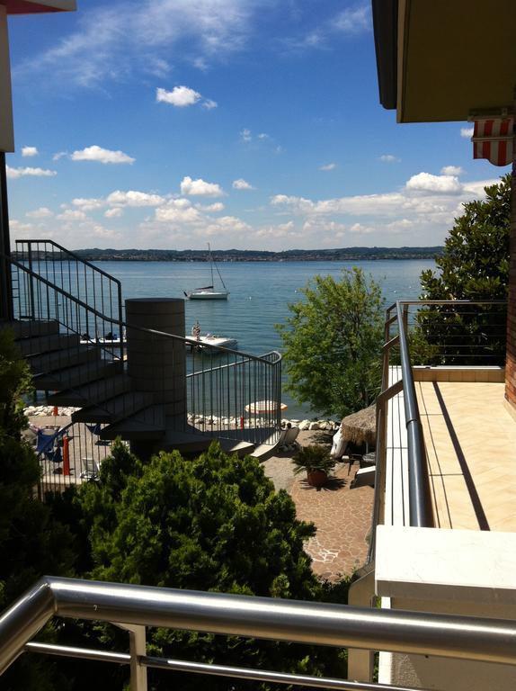 Double or Twin Room Balcony Side Lake View,1237507744:JPEG