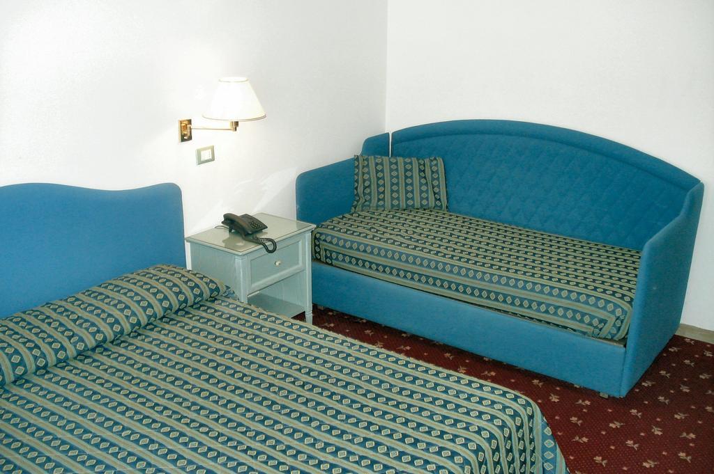 Triple Room Sea View