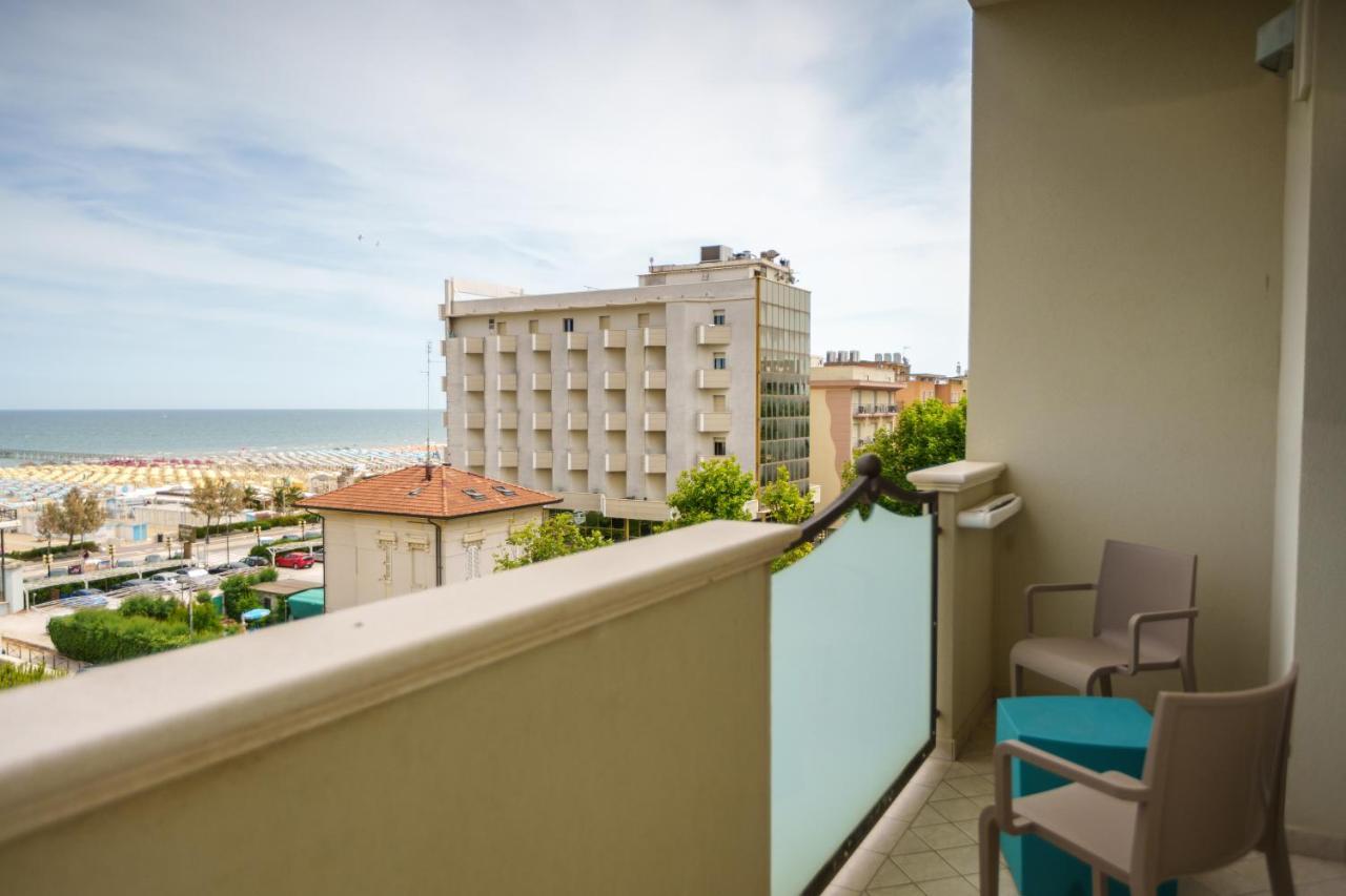 Deluxe Double or Twin Room Sea View