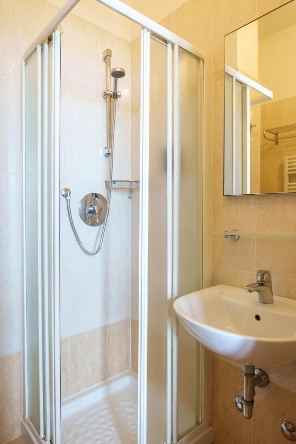 Deluxe Double or Twin Room Sea View