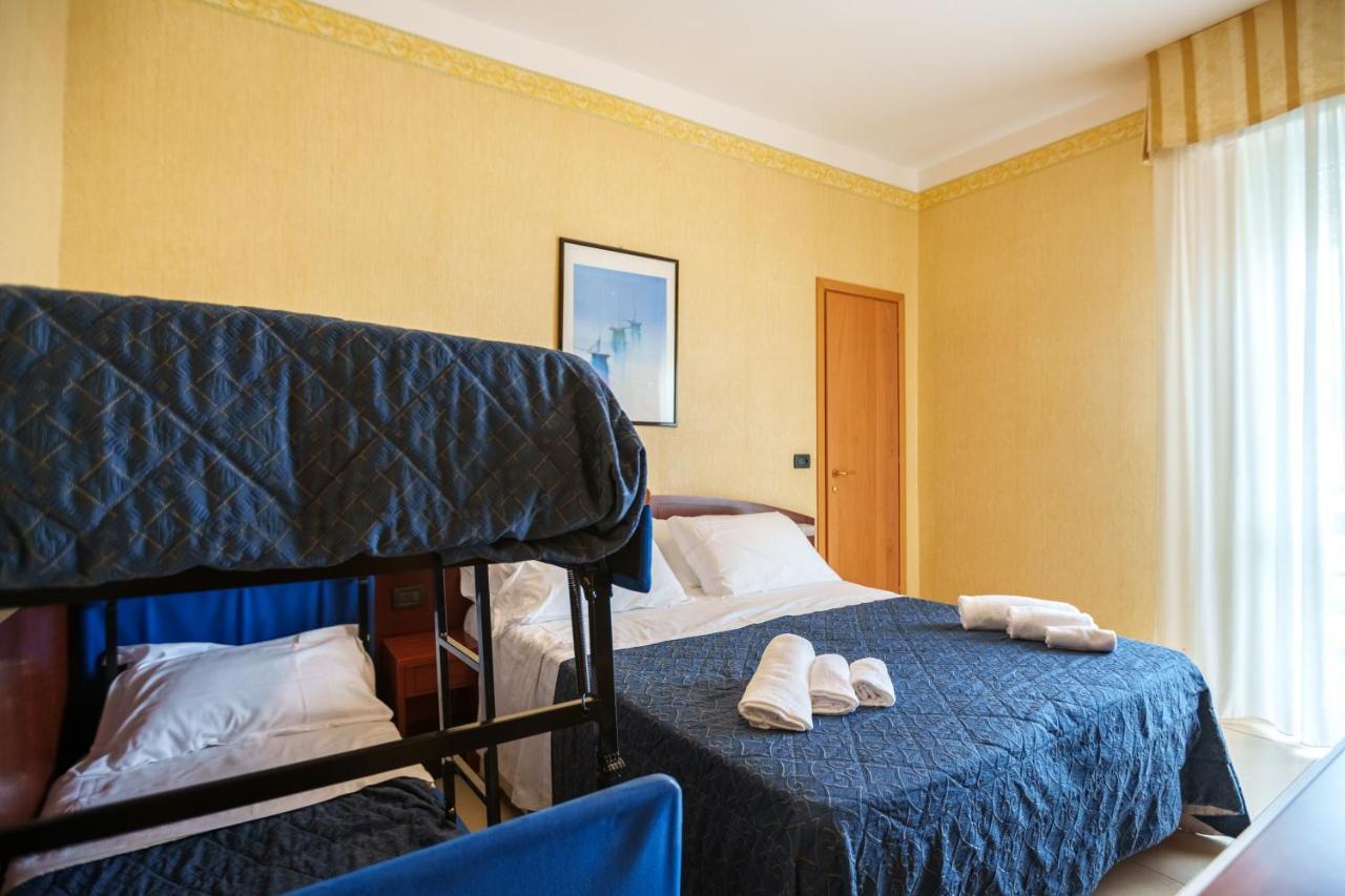 Quadruple Room Sea View