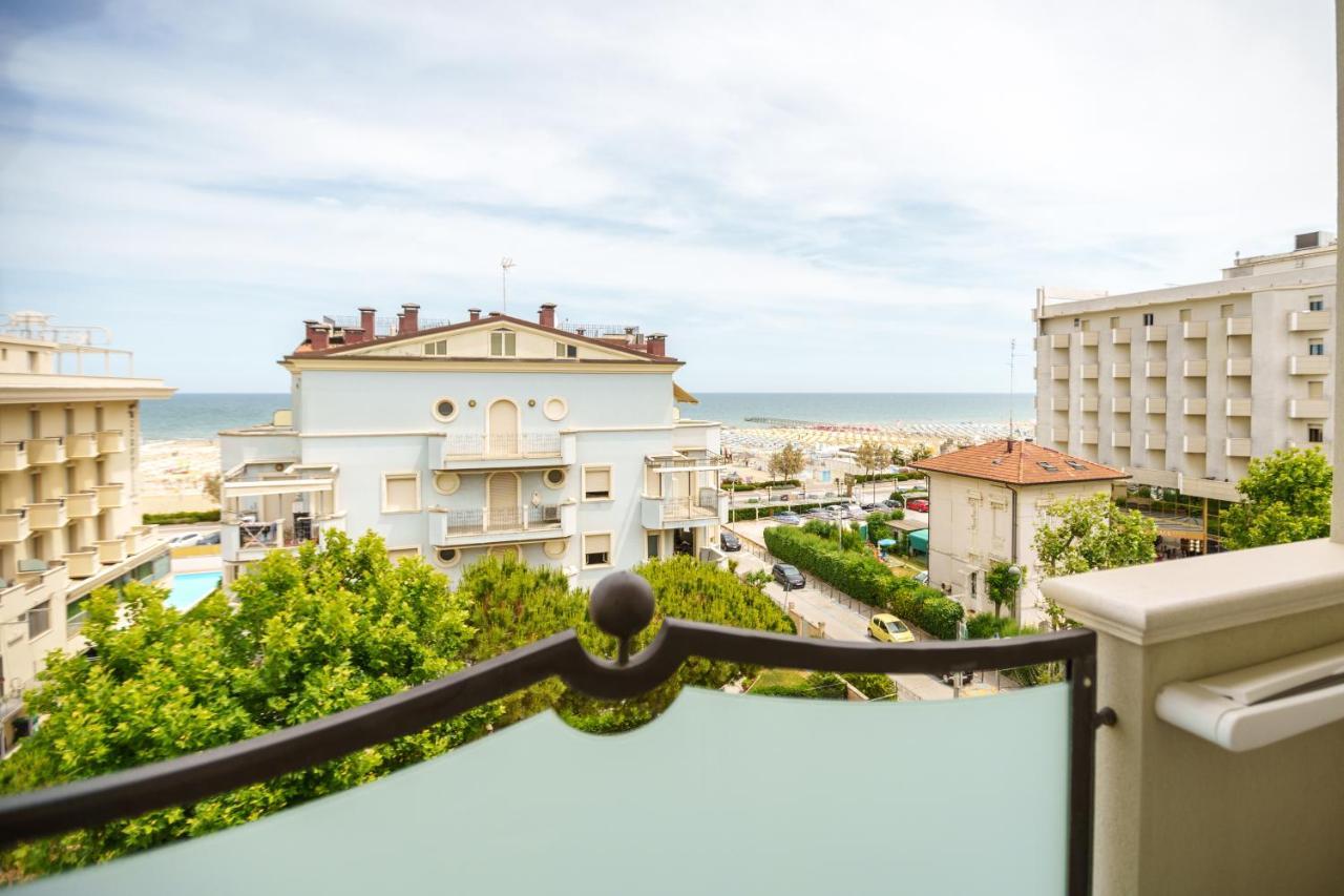 Deluxe Double or Twin Room Sea View