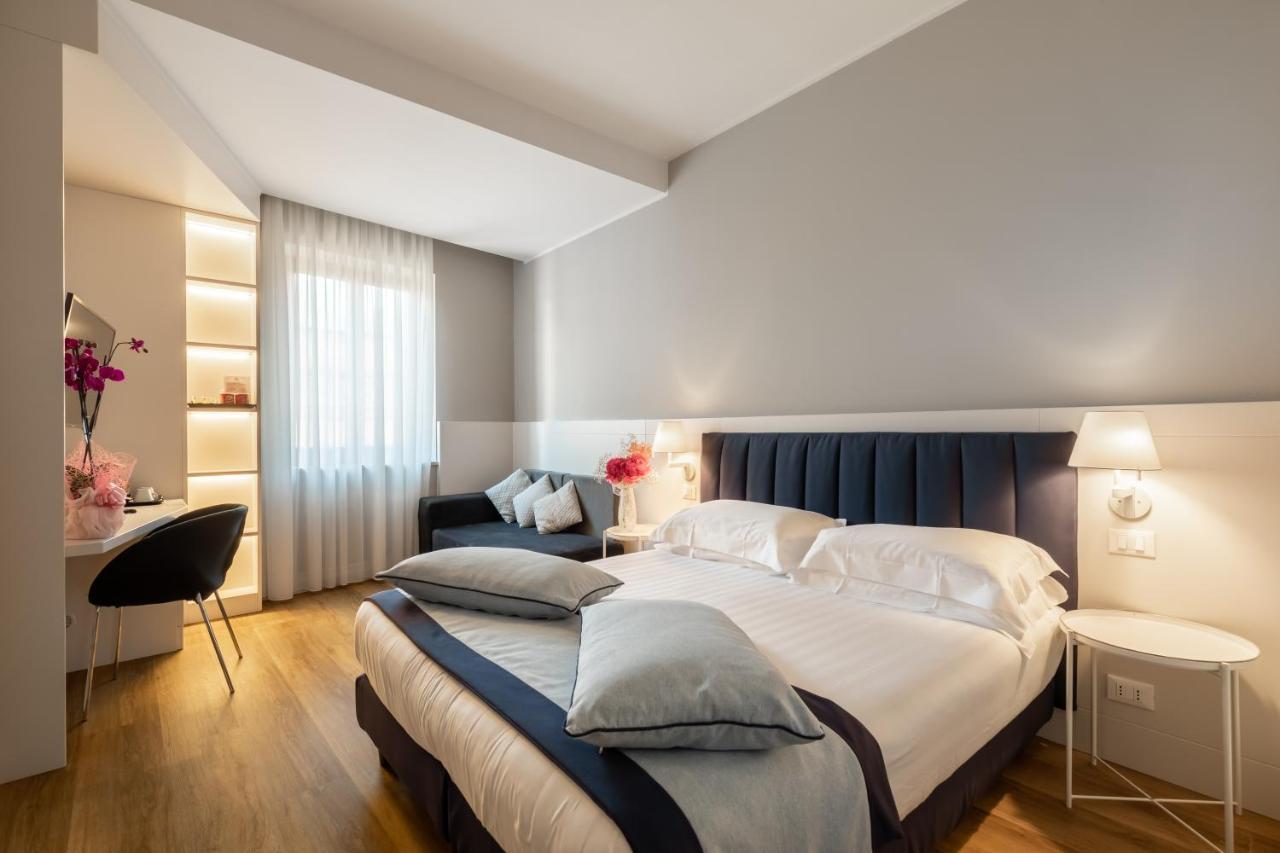 Triple Room,1246953085:JPEG
