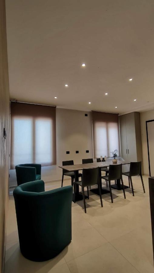 Deluxe Room,1251549739:JPEG