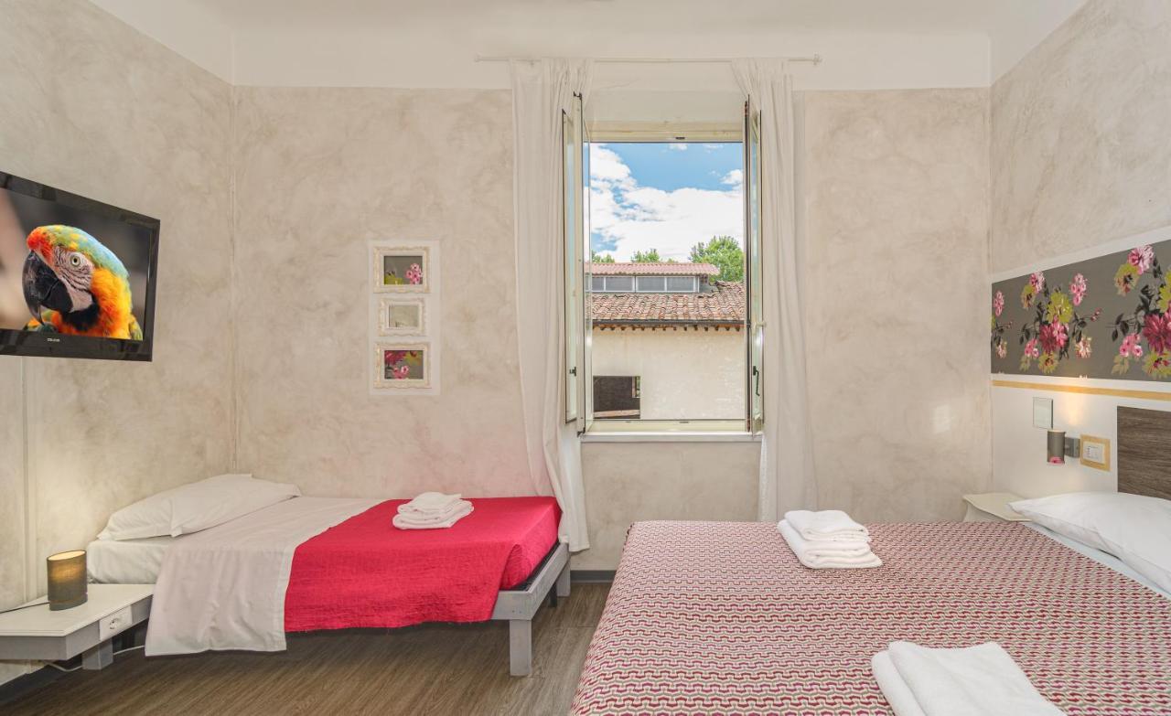 Triple Room,1247547583:JPEG