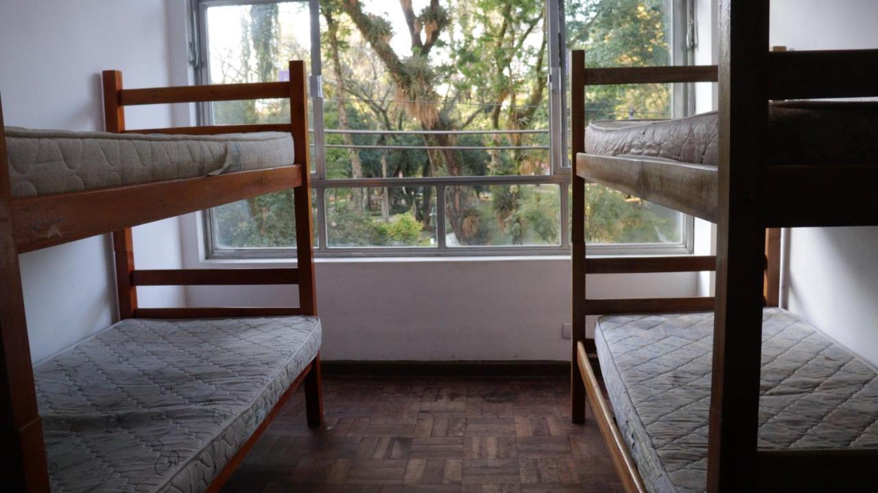 Cama em Beliche em Dormitório Feminino