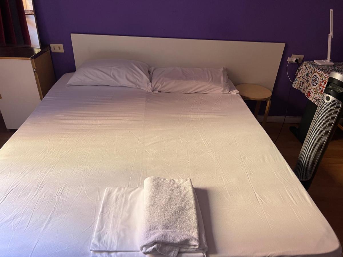 Single Room,1248134086:JPEG