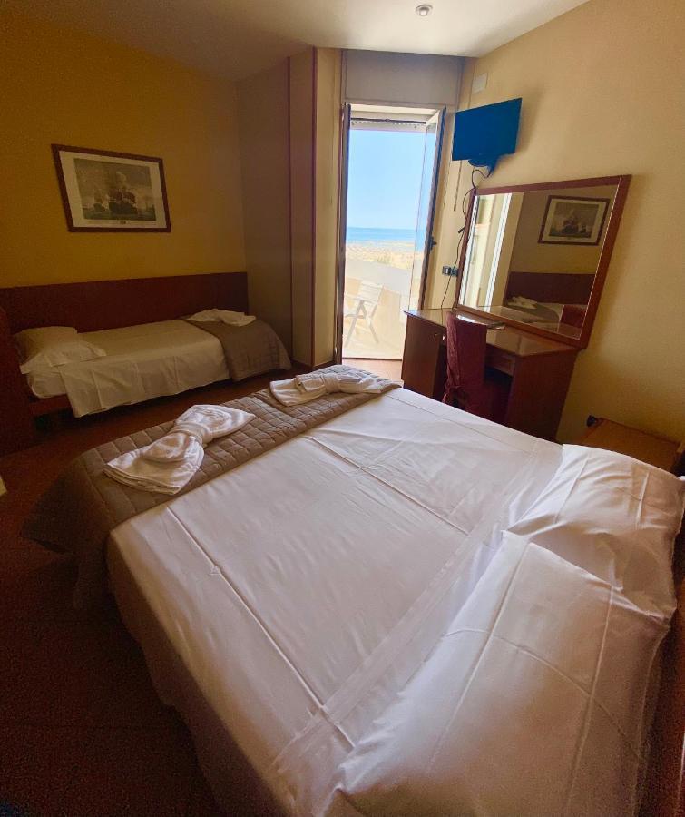 Standard Triple Room Sea View,1011568084:JPEG