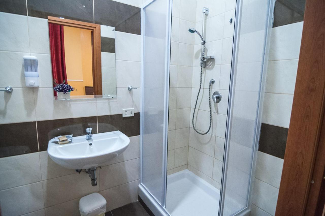 Standard Double Room,1255180027:JPEG