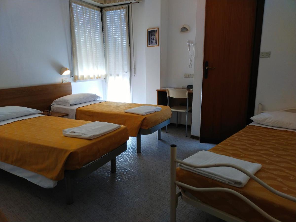 Triple Room,1258523911:JPEG