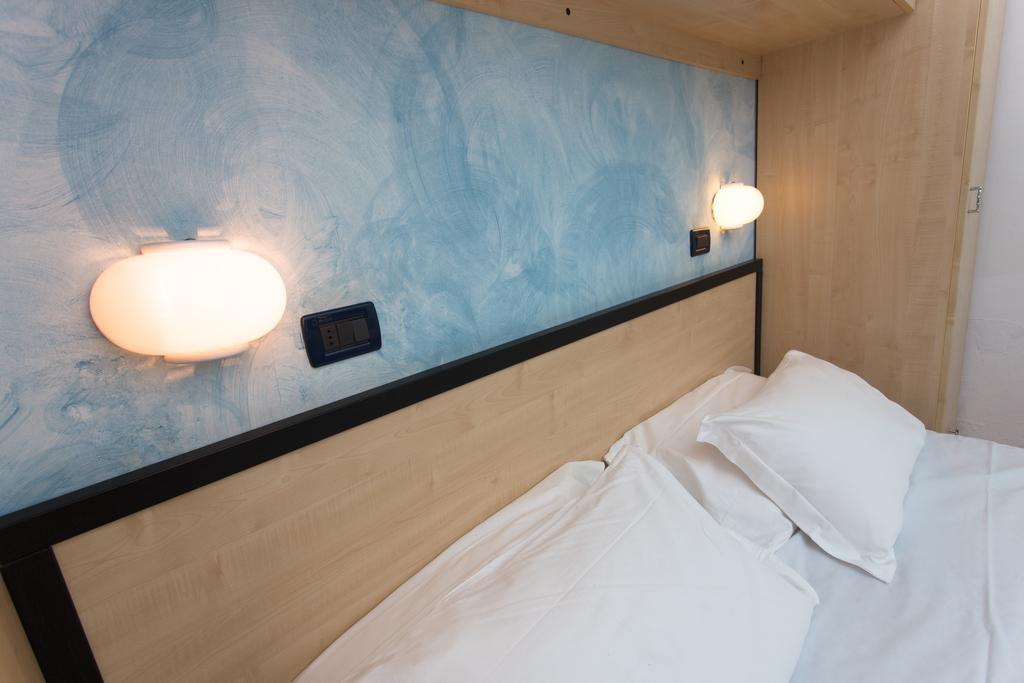 Double or Twin Room,994095682:JPEG