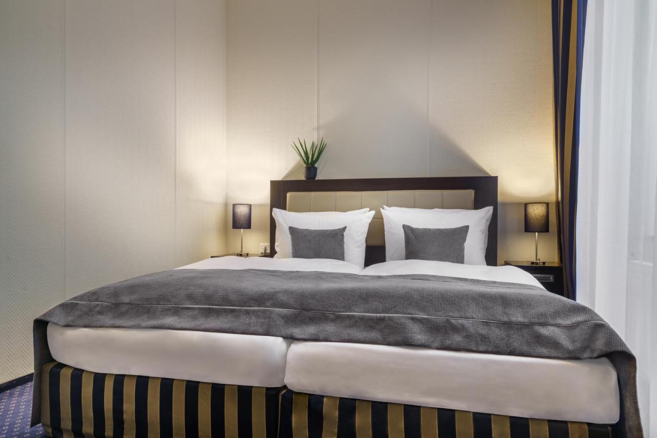 Standard Double Room,1259386189:JPEG
