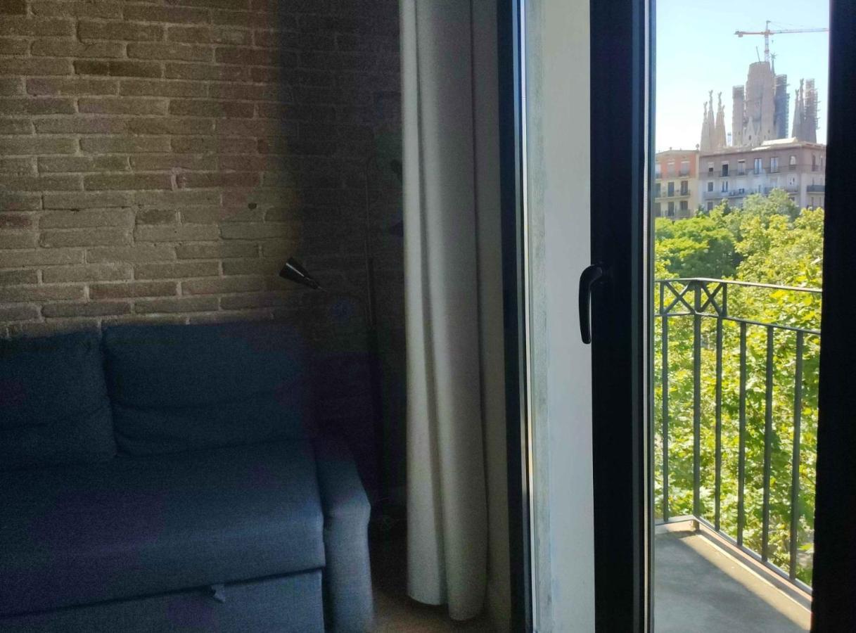 Three-Bedroom Apartment,1259918416:JPEG