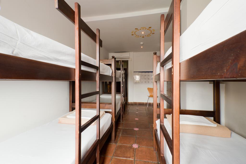 6-Bed Mixed Dormitory Room,126072831:JPEG