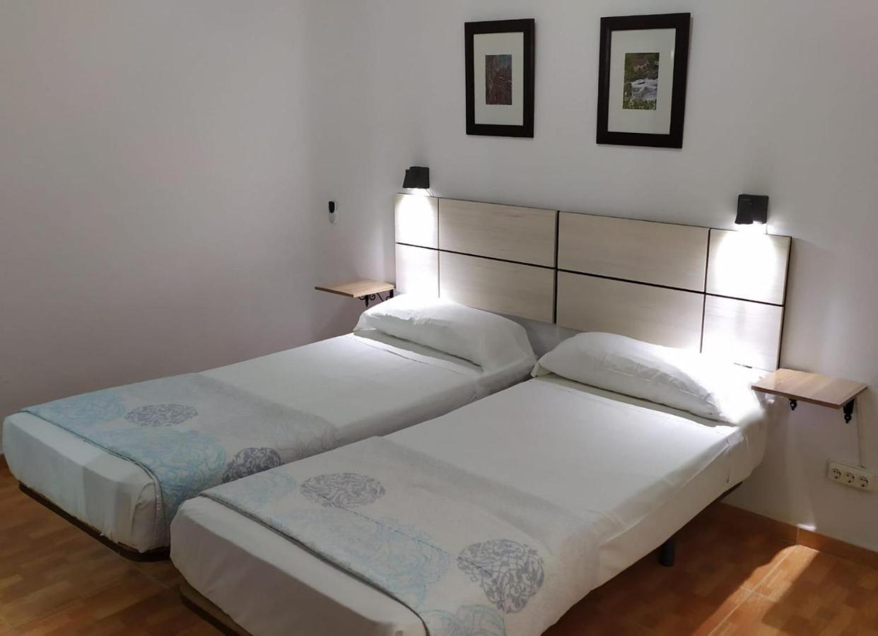 Twin Room,1261749913:JPEG