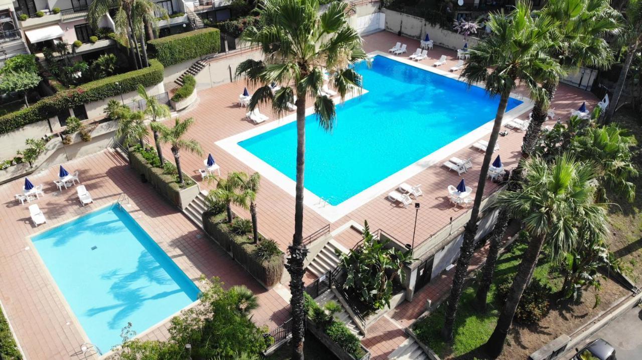 Double Room Pool View,1264672021:JPEG