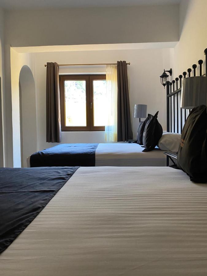 Deluxe Double Room,1268158735:JPEG