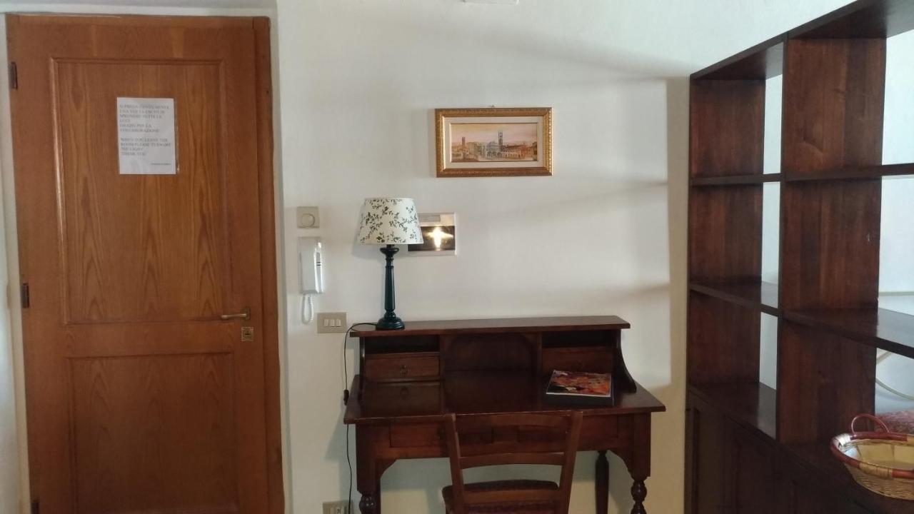 Double or Twin Room,1267807786:JPEG