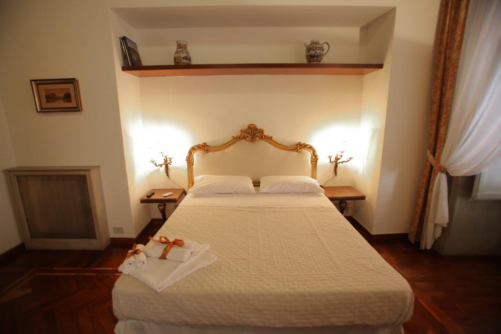 Double Room Private External Bathroom,126814461:JPEG