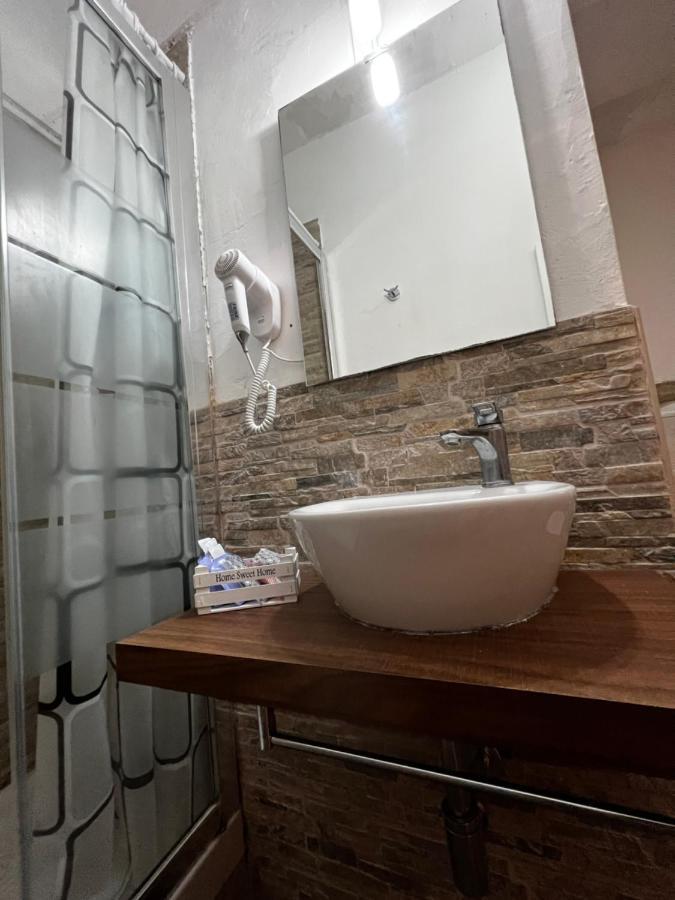 Double Room Private Bathroom