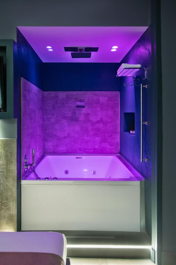 Queen Room with Spa Bath,1270712401:JPEG