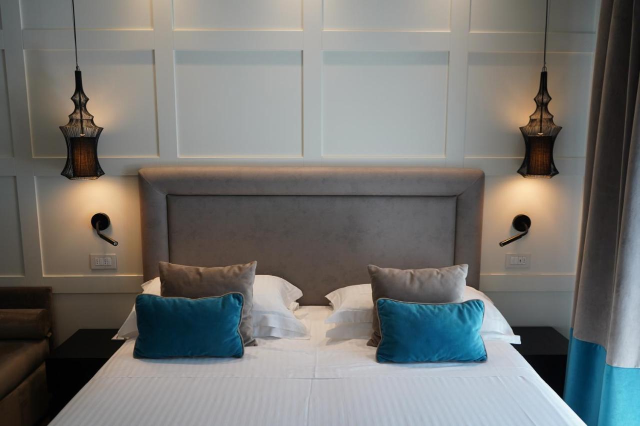 Executive Room Side Sea View