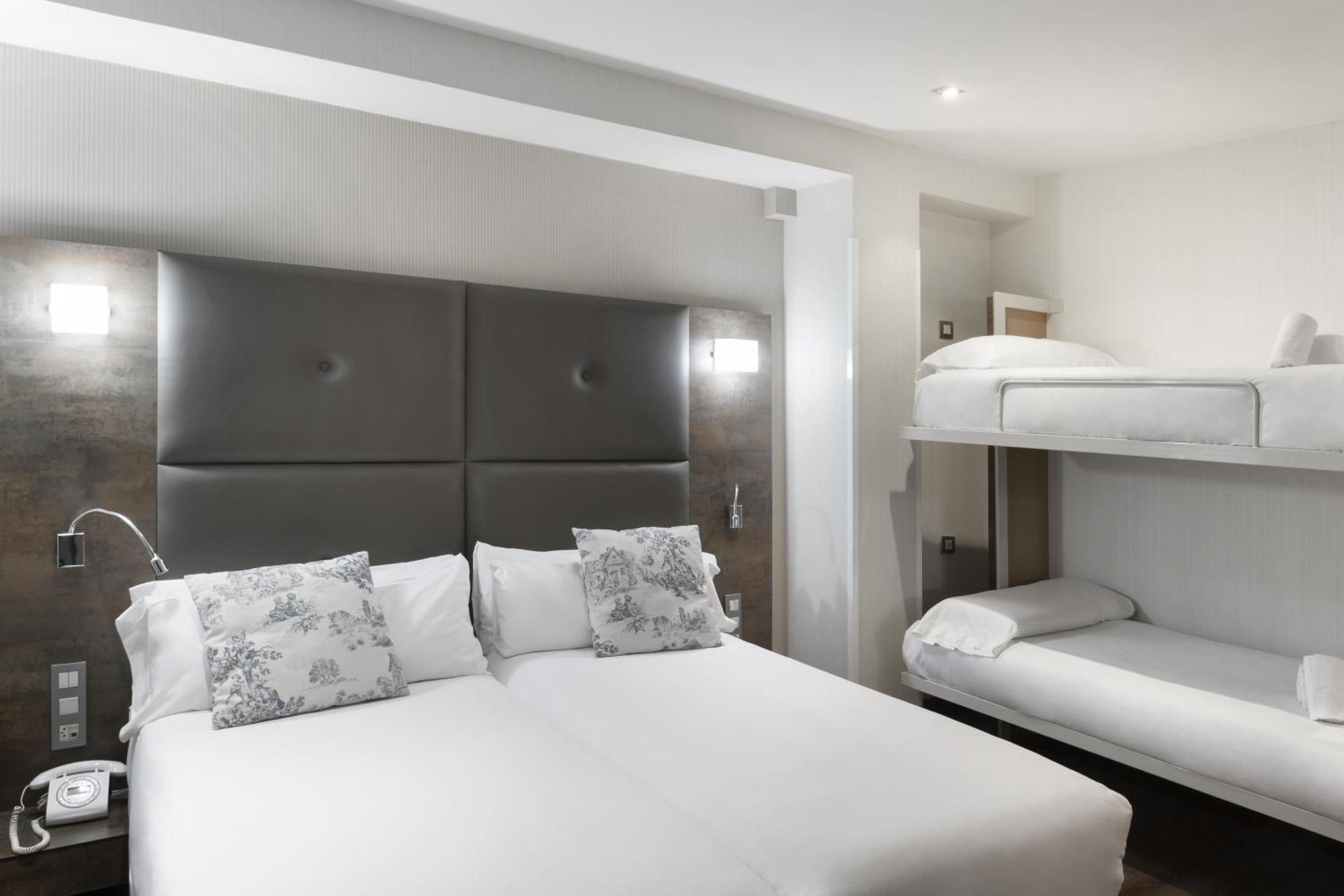 Quadruple Room,769718452:JPEG