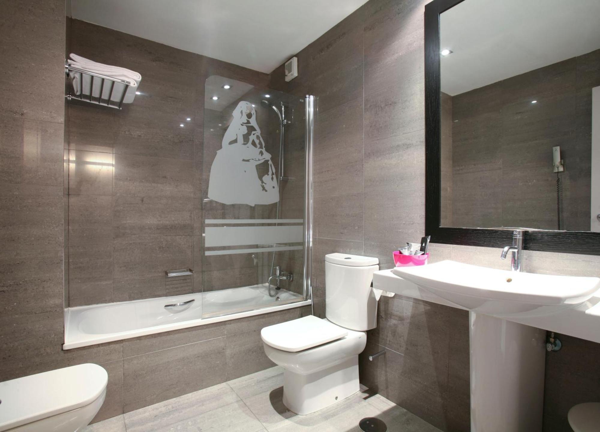 Double or Twin Room Extra Bed,1272518923:JPEG