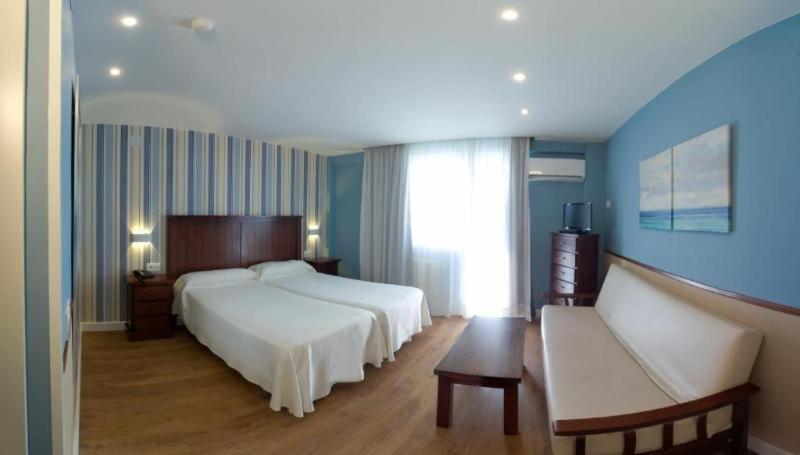 Double or Twin Room Pool View