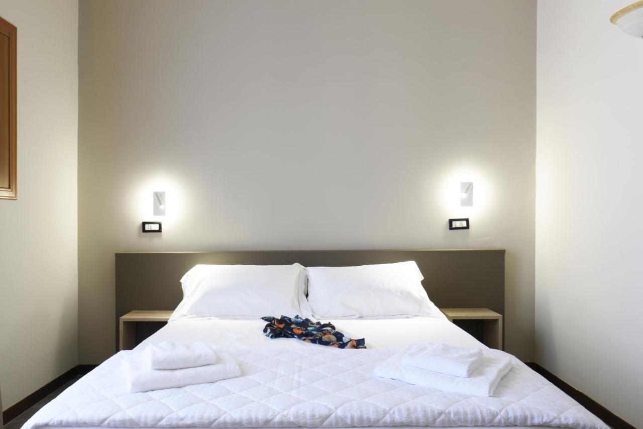 Double or Twin Room Disability Access,1272699706:JPEG