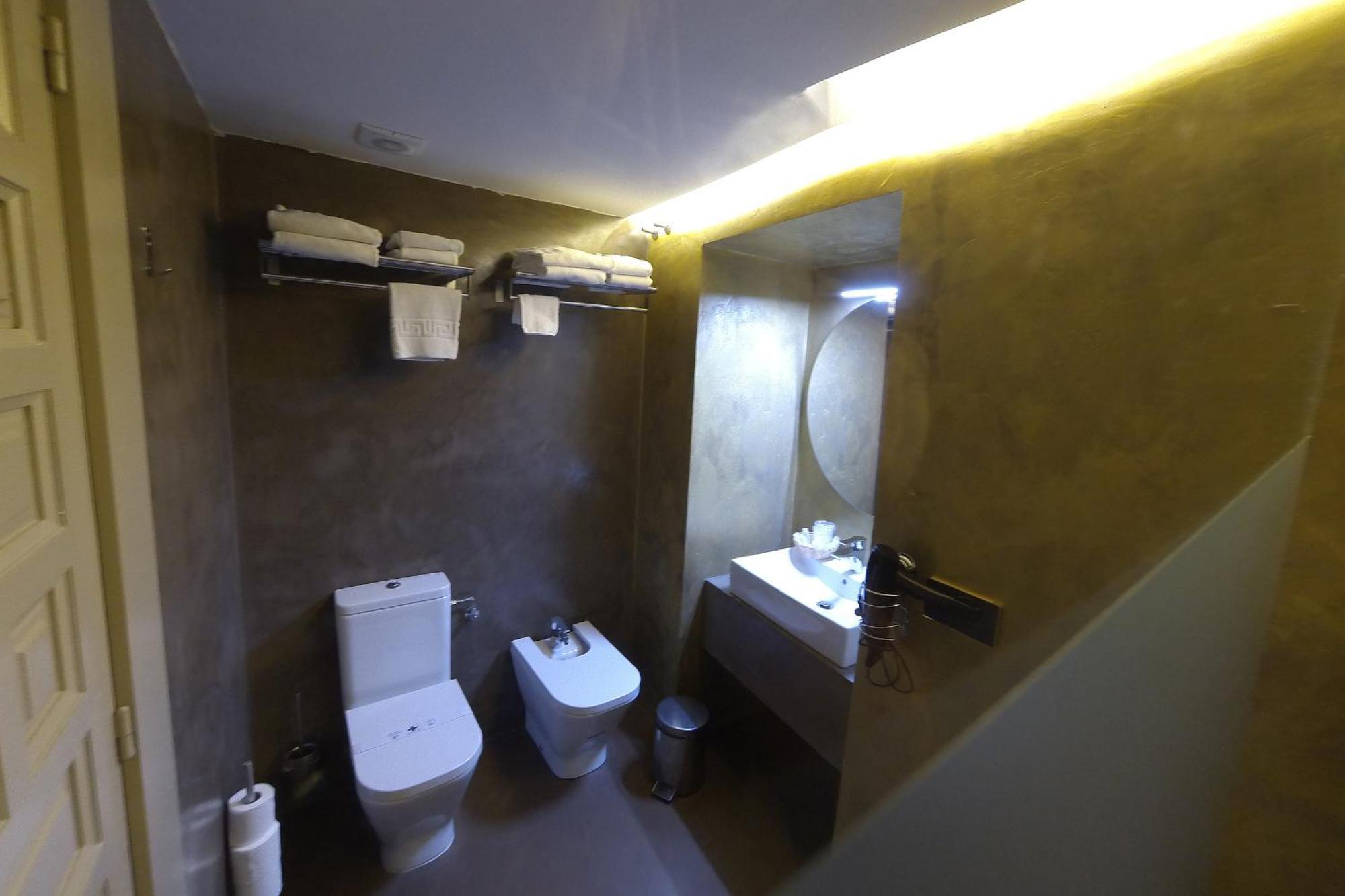 Superior Double Room Extra Bed,1272837433:JPEG