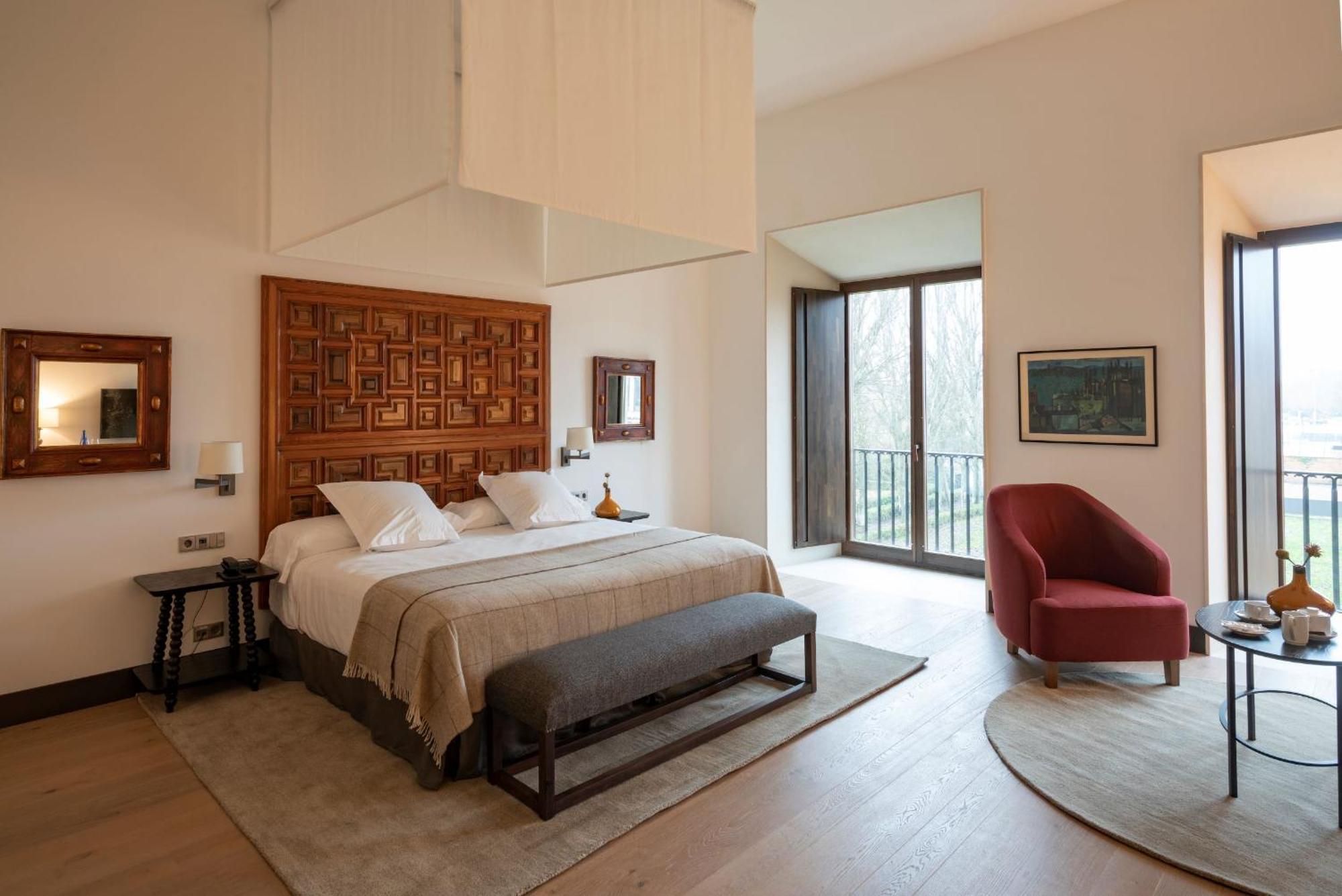 Standard Double Room,1272864805:JPEG
