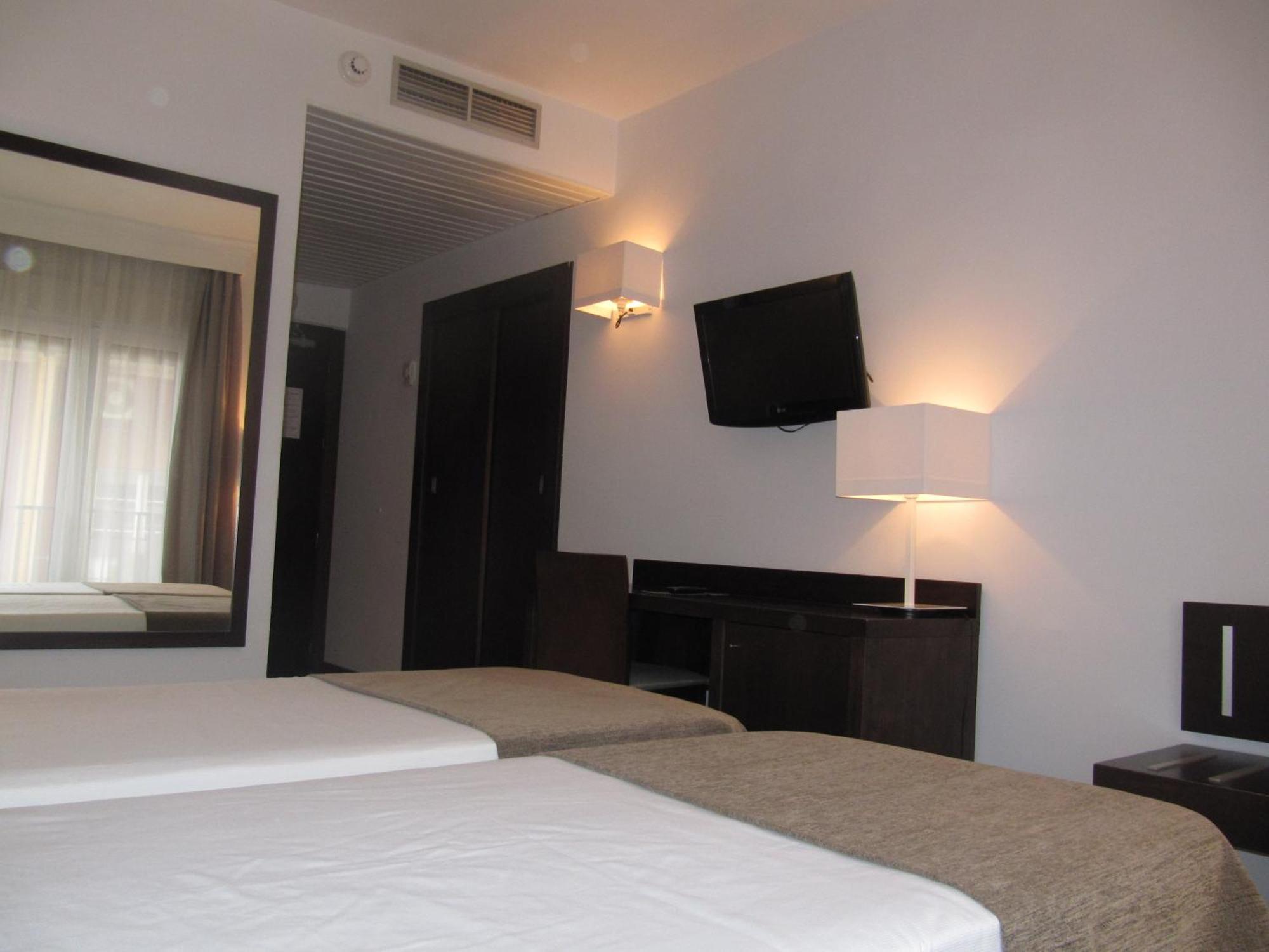 Double or Twin Room,1207793599:JPEG