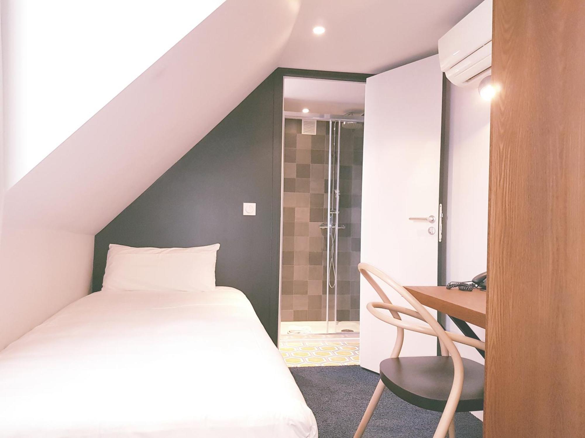 Single Room,1710306546:JPEG