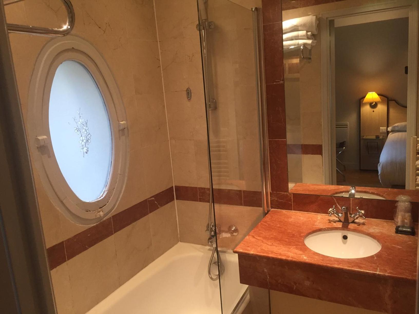 Double Room,1273869469:JPEG