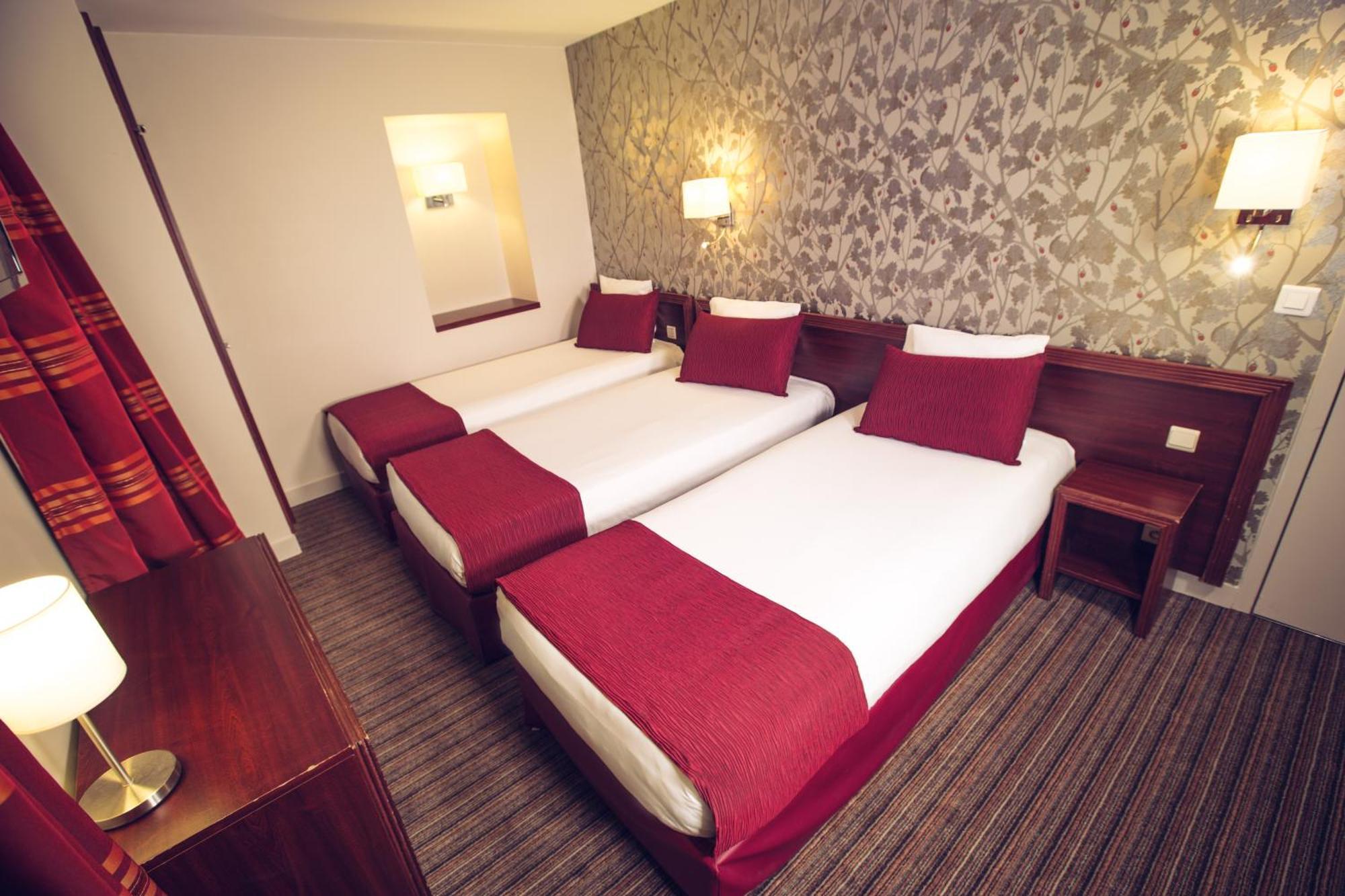 Triple Room,1273915159:JPEG