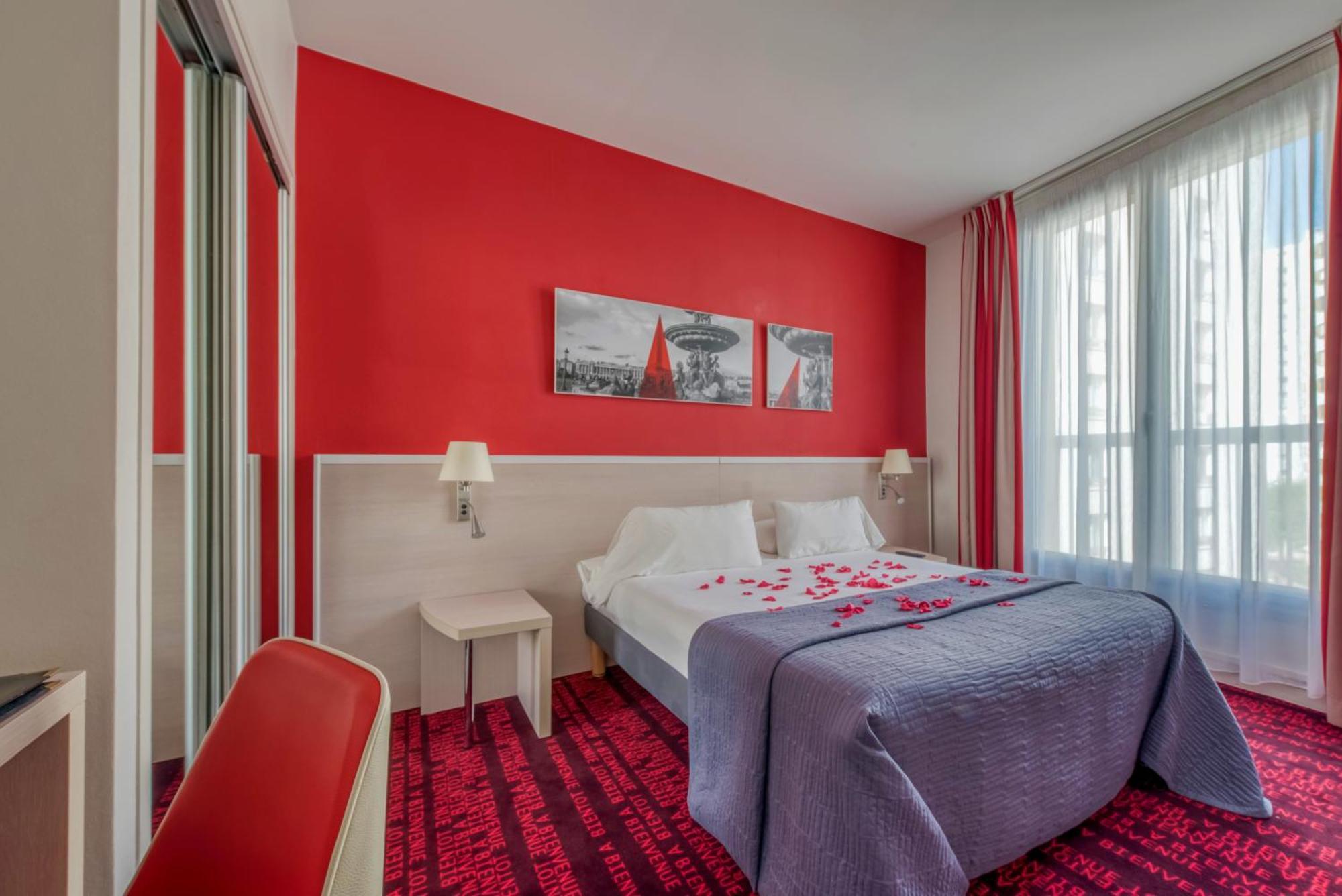 Standard Room,1273983289:JPEG