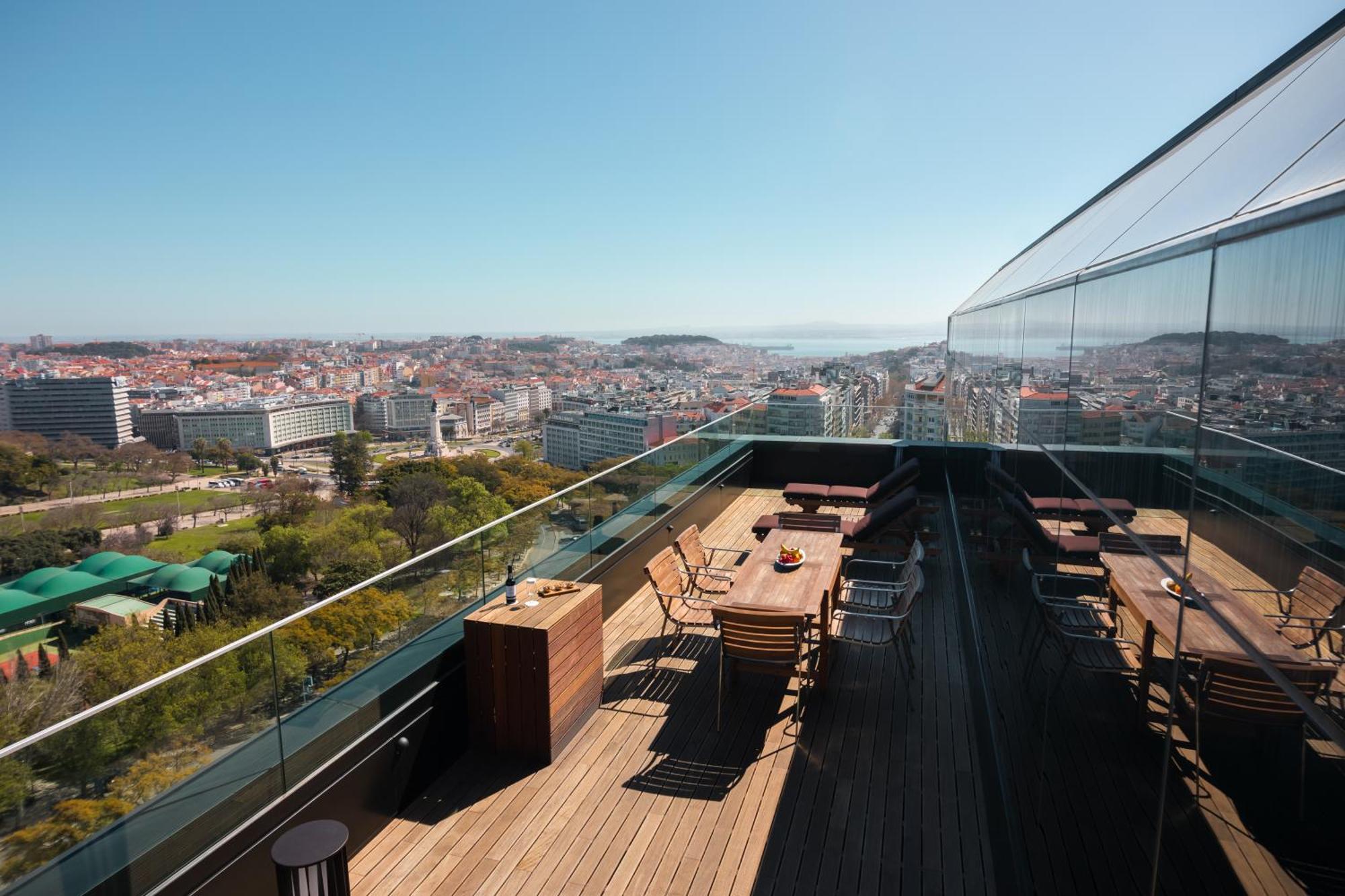 One-Bedroom Suite Terrace