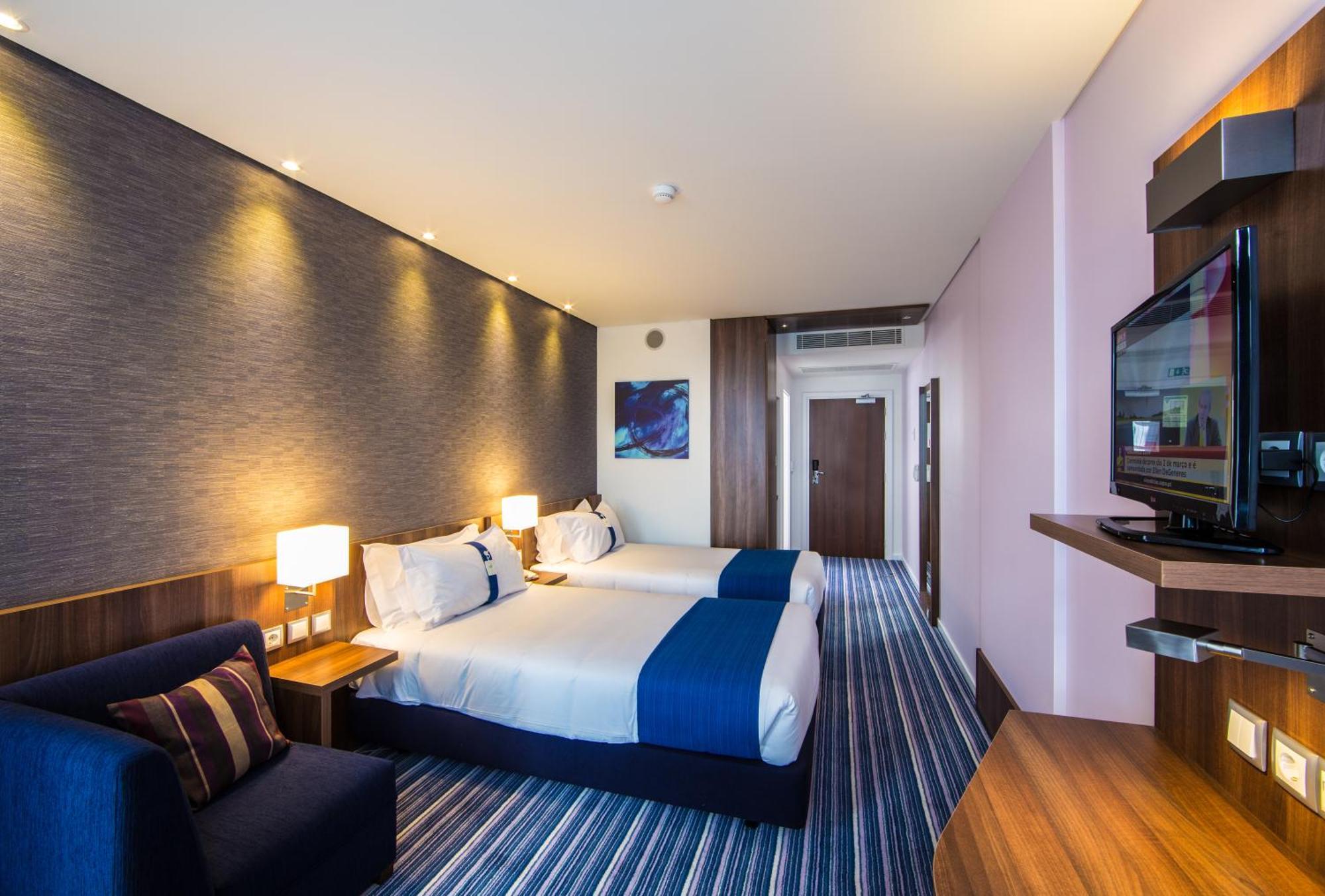 Standard Twin Room,1274477641:JPEG