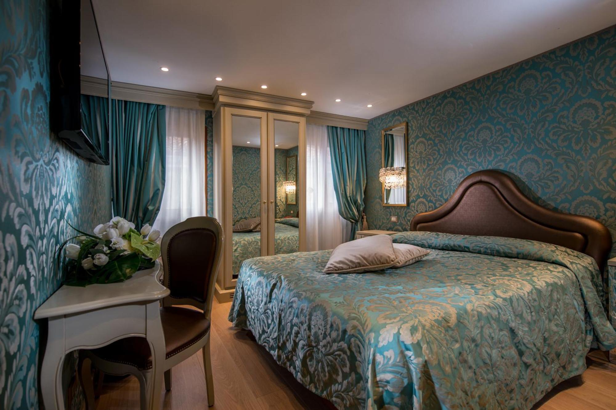 Double or Twin Room,1433532331:JPEG