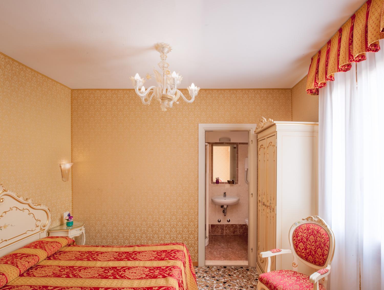 Classic Double Room,1274525785:JPEG